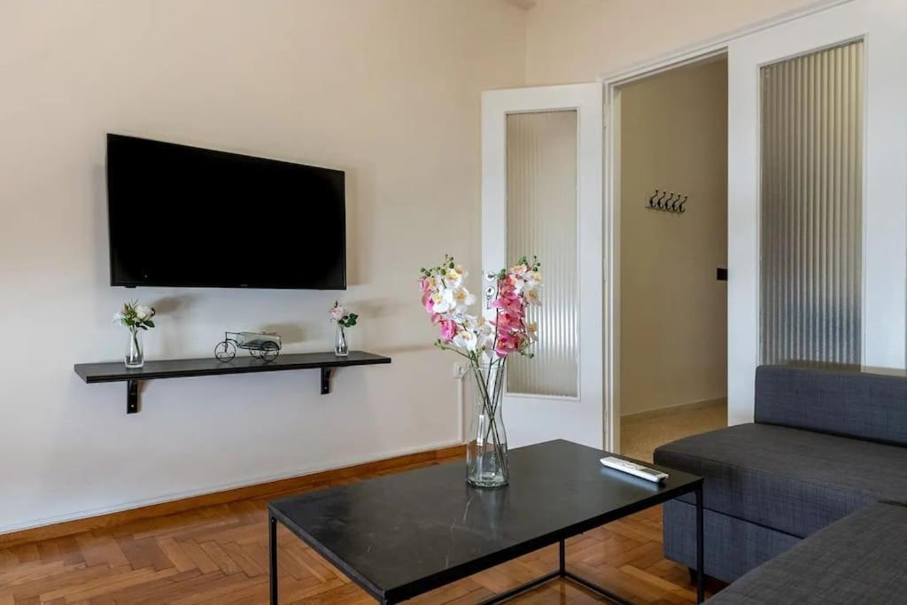 Kerameikos 2 Bedroom Apartment Афины Экстерьер фото